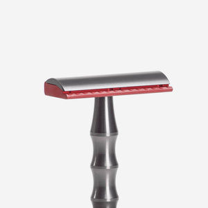 Above The Tie SE1 Safety Razor with 'Bamboo' Handle image 2
